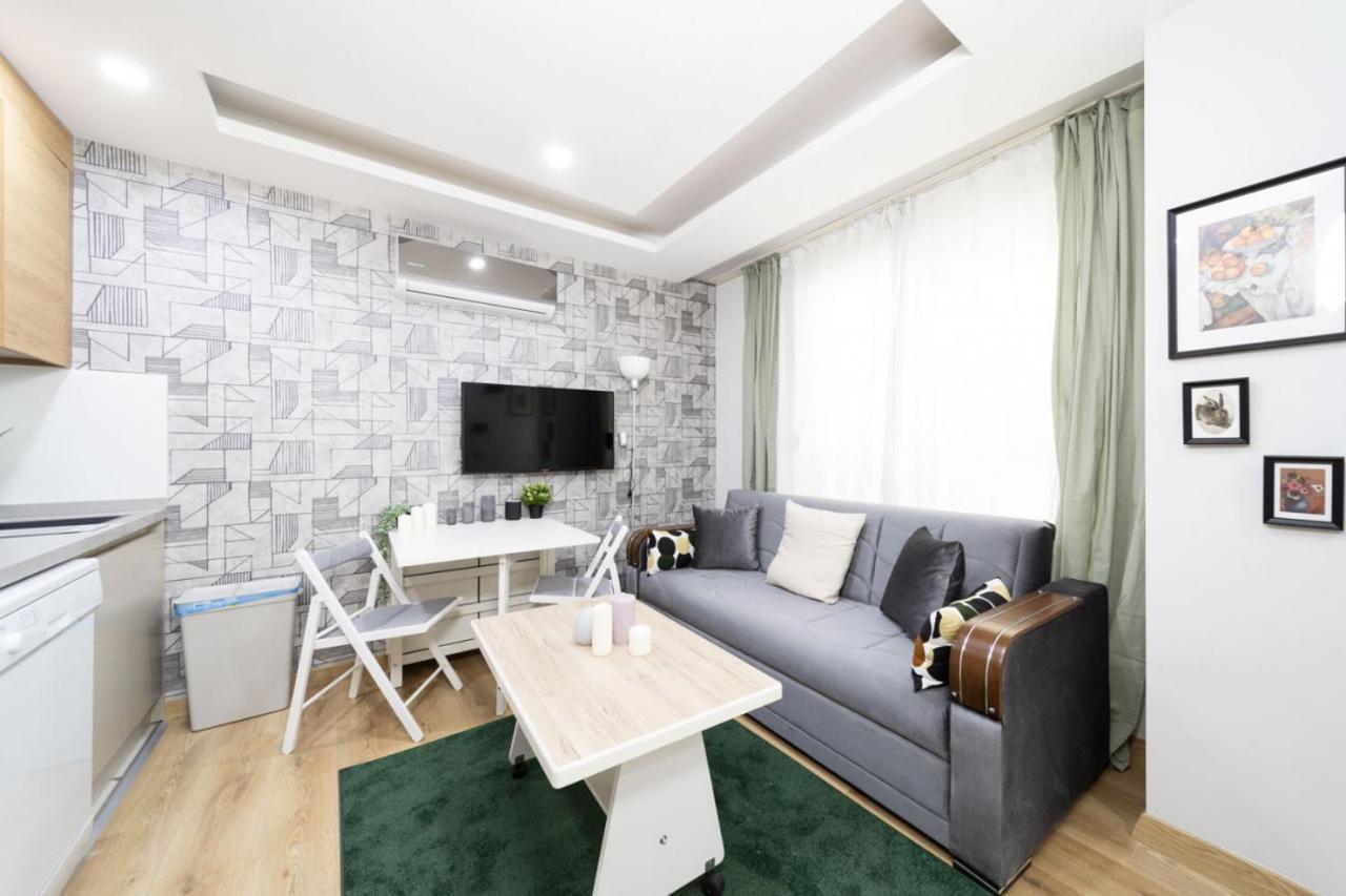 Modern And Cozy Apartment With Central Location And Balcony In Muratpasa, Antália Exterior foto
